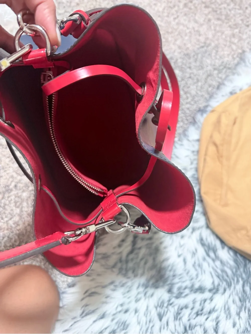 Louis Vuitton NeoNoe BB epi leather navy/red bucket bag